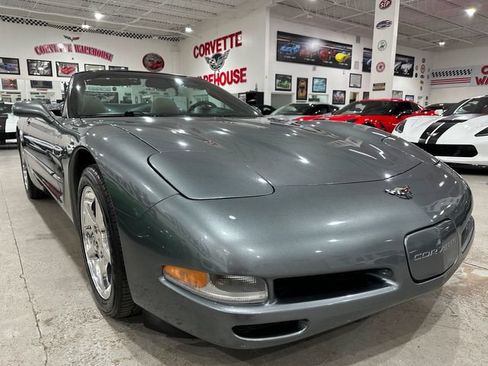 Used 2003 Chevrolet Corvette Convertible w/ Preferred Equipment Group1 RWD image 20