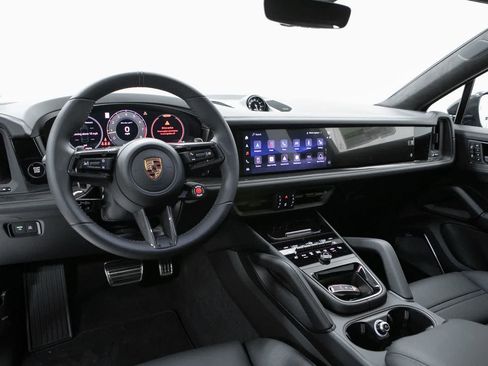 New 2026 Porsche Cayenne Turbo GT AWD/4WD image 13