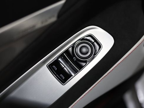 Used 2023 Chevrolet Corvette Stingray Premium Cpe w/ Z51 Performance Package image 23