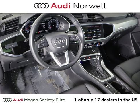 Used 2023 Audi Q3 2.0T Premium Plus w/ Premium Plus Package AWD/4WD image 2