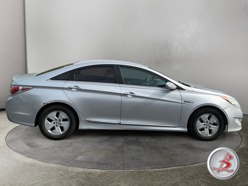 Used 2012 Hyundai Sonata Hybrid FWD image 8