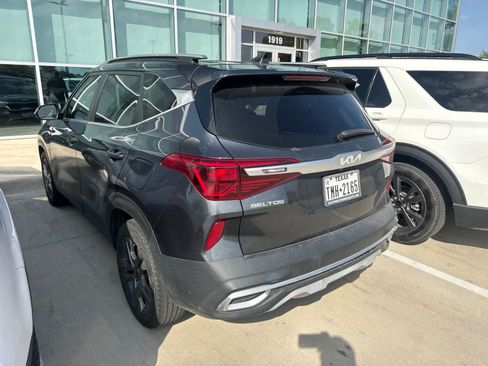 Used 2022 Kia Seltos S FWD image 4