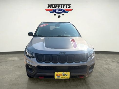 Used 2022 Jeep Compass Trailhawk w/ Trailhawk Convenience Group image 2