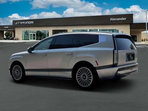 New 2026 Hyundai Ioniq 9 Calligraphy image 4