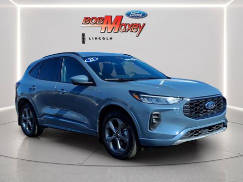 Used 2023 Ford Escape ST-Line Select w/ Tech Pack #1 image 3