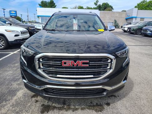 Used 2020 GMC Terrain SLT w/ Preferred Package FWD image 2