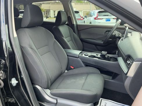 Used 2023 Nissan Rogue S image 15