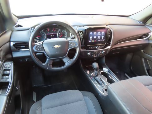 Certified 2022 Chevrolet Traverse LT w/ LPO, Floor Liner Package AWD/4WD image 4