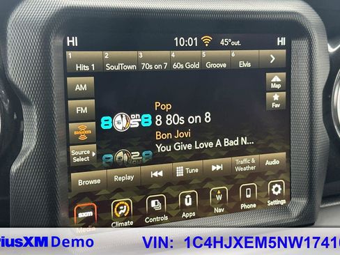 Used 2022 Jeep Wrangler Unlimited Sahara image 29