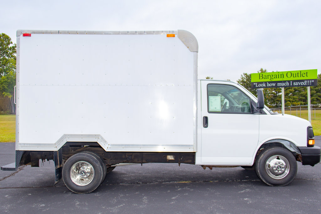 Used 2007 Chevrolet Express 3500 RWD image 3