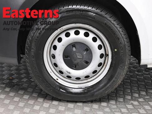 Used 2022 Mercedes-Benz Metris image 28