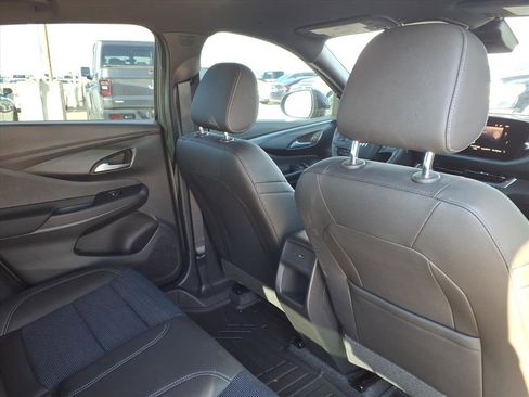 Used 2025 Buick Envista Preferred w/ Convenience II Package image 13