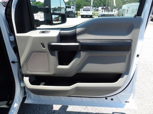 Used 2019 Ford F350 XL w/ Power Equipment Group RWD image 38