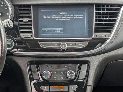 Used 2019 Buick Encore Sport Touring FWD image 17