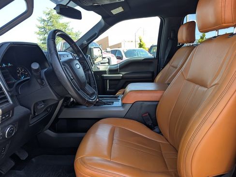 Used 2018 Ford F150 XLT w/ Equipment Group 302A Luxury AWD/4WD image 32
