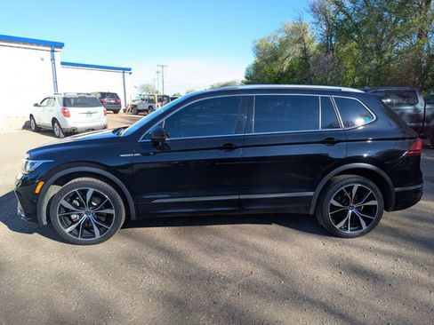 Used 2022 Volkswagen Tiguan SEL R-Line AWD/4WD image 11