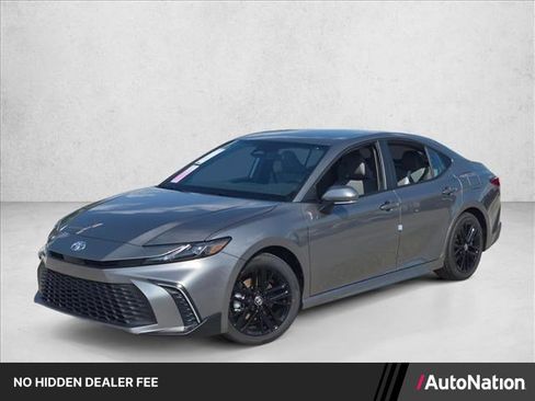 New 2026 Toyota Camry SE FWD image 1
