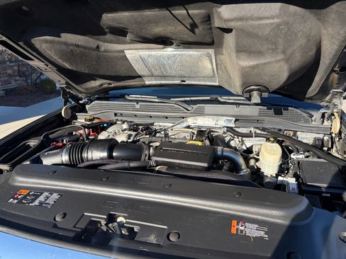 Used 2018 GMC Sierra 2500 Denali image 25