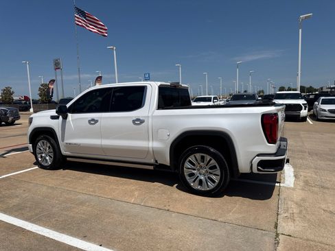 Used 2021 GMC Sierra 1500 Denali w/ Denali Ultimate Package AWD/4WD image 3