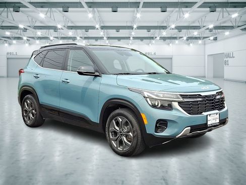 Certified 2024 Kia Seltos S AWD/4WD image 1