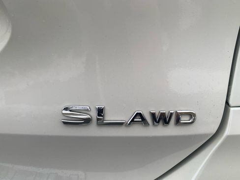 Used 2019 Nissan Rogue SL w/ Premium Package image 33