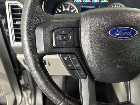 Used 2016 Ford F150 XLT w/ Equipment Group 302A Luxury AWD/4WD image 11