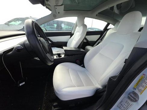 Used 2019 Tesla Model 3 Performance image 7