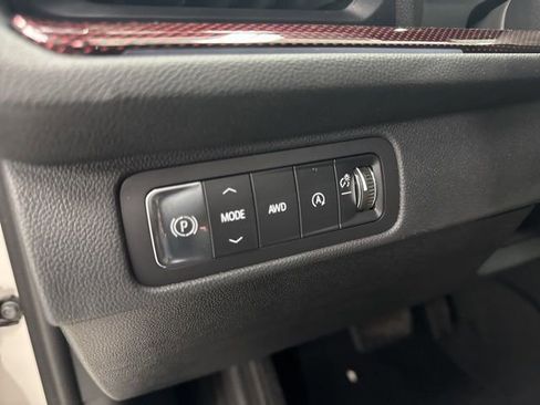 New 2026 Chevrolet Traverse Z71 w/ Driver Confidence Package AWD/4WD image 11