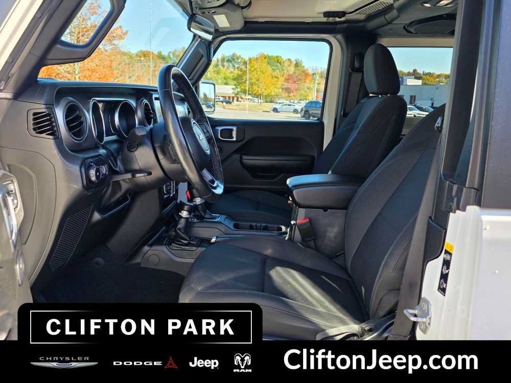Used 2022 Jeep Wrangler Sport AWD/4WD image 10