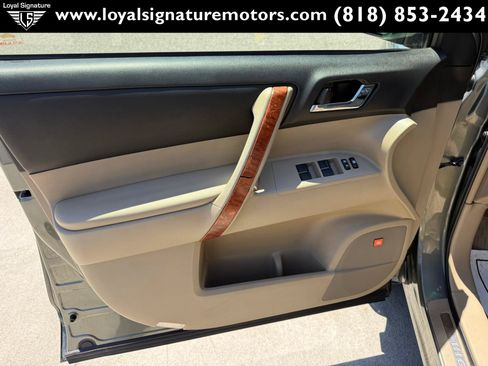 Used 2008 Toyota Highlander Limited FWD image 26