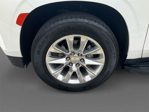 Used 2023 Chevrolet Suburban Premier image 14