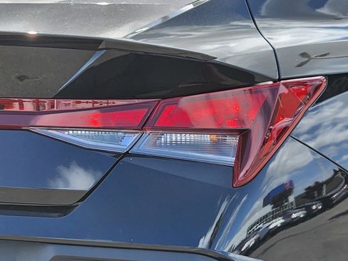 New 2025 Hyundai Elantra Sport image 12