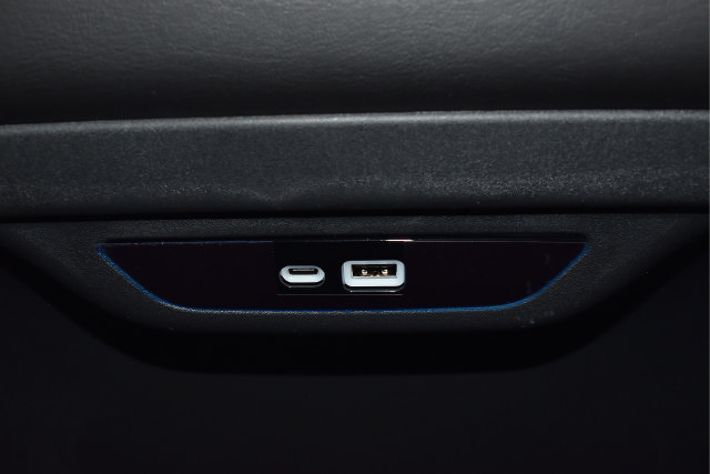 New 2027 Chrysler Pacifica Select FWD image 11