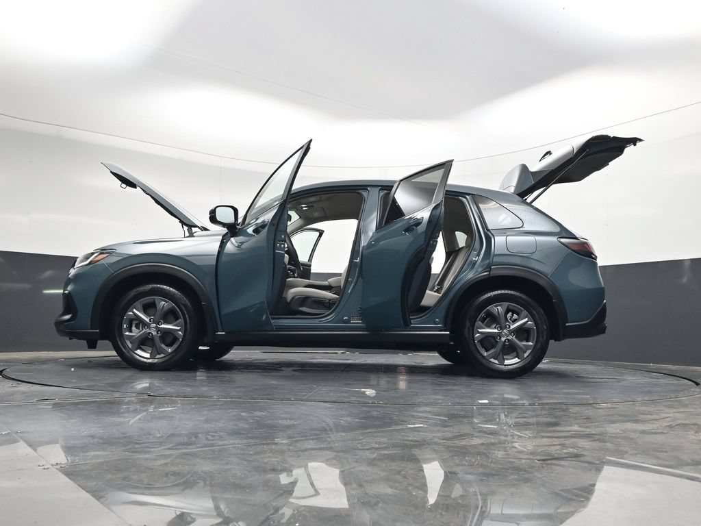 Certified 2026 Honda HR-V LX image 45