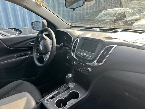 Used 2019 Chevrolet Equinox LT w/ Driver Convenience Package FWD image 8