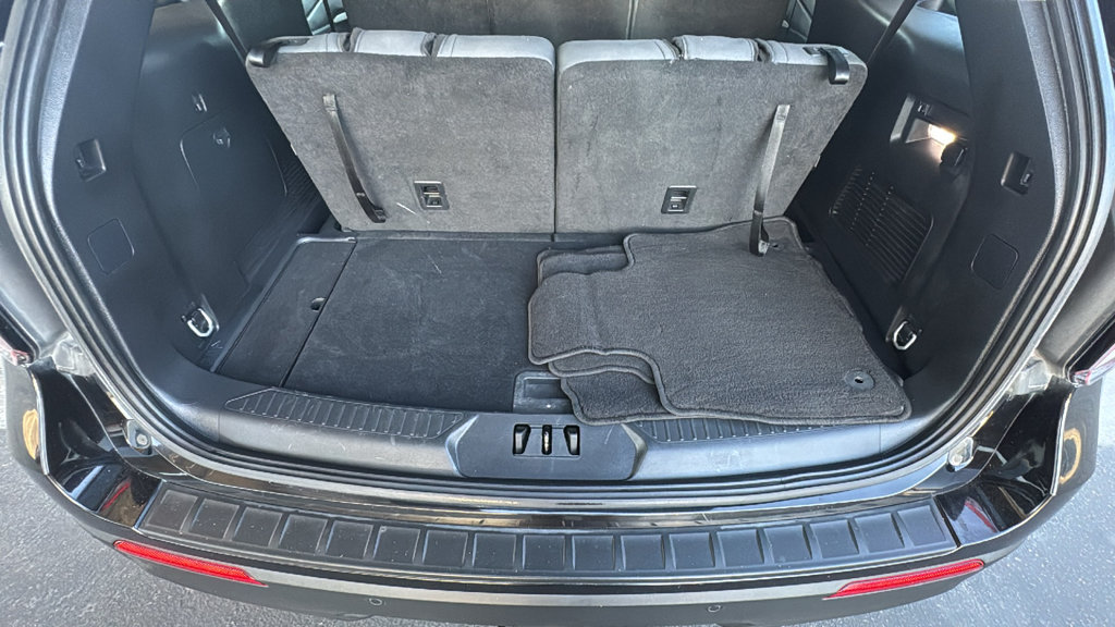 Used 2025 Ford Explorer Active RWD image 25