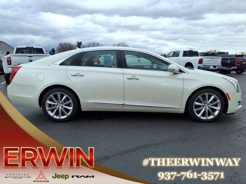 Used 2013 Cadillac XTS Luxury w/ Driver Awareness Package image 8