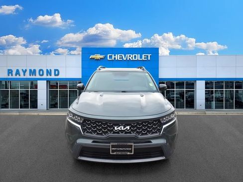 Certified 2023 Kia Sorento S w/ Panoramic Sunroof Package AWD/4WD image 8