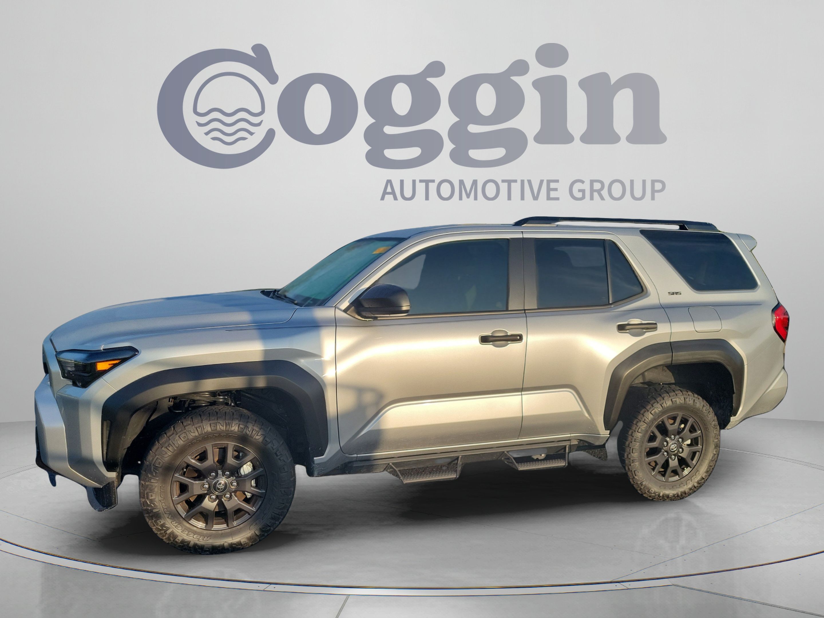 Used 2026 Toyota 4Runner SR5 AWD/4WD image 2