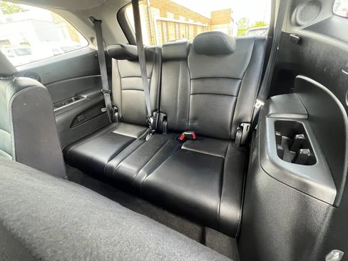 Used 2017 Honda Pilot Touring image 11