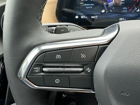 New 2026 Chevrolet Equinox ACTIV w/ Convenience Package III AWD/4WD image 33