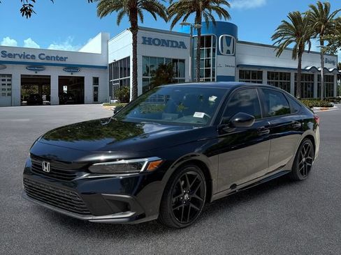 Used 2023 Honda Civic Sport image 4