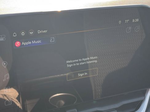 Used 2025 Chevrolet Equinox LT image 20