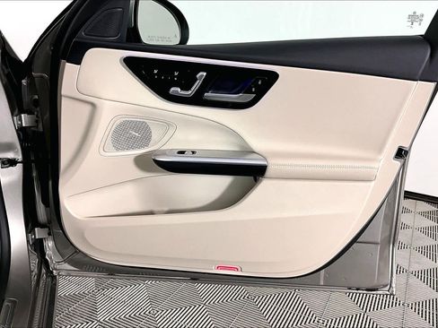 Used 2024 Mercedes-Benz C 300 Sedan image 21