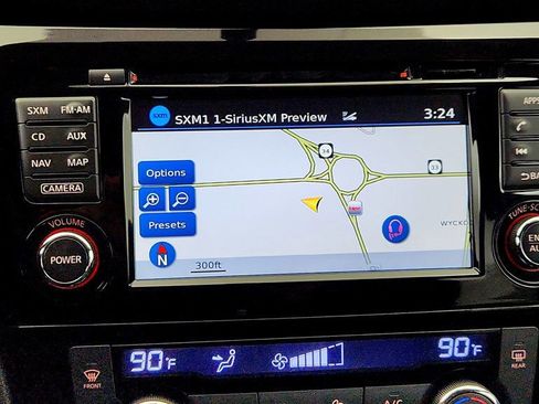 Used 2016 Nissan Rogue SL image 19