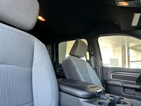 Used 2024 RAM 2500 Big Horn AWD/4WD image 15