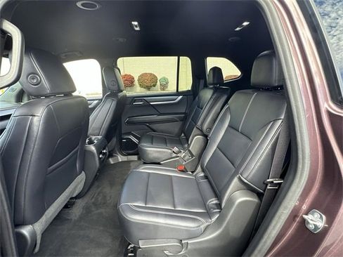 Certified 2024 GMC Acadia Elevation image 24