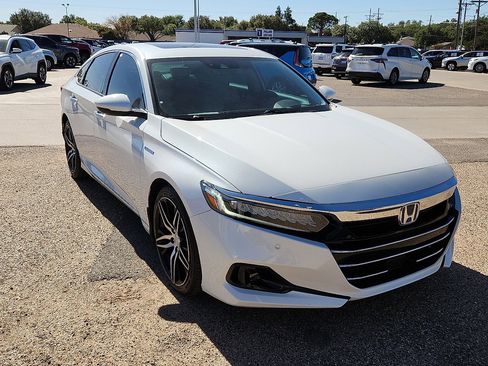 Used 2021 Honda Accord Touring image 4