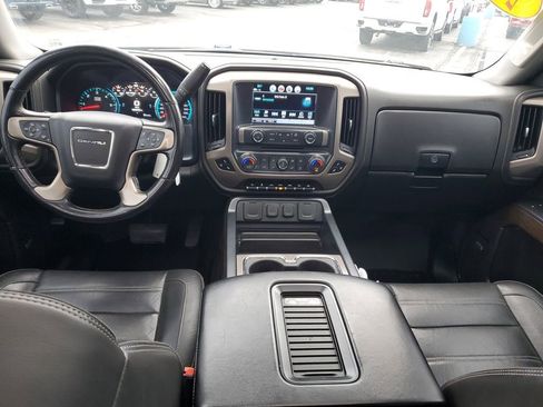 Used 2018 GMC Sierra 1500 Denali w/ Denali Ultimate Package AWD/4WD image 11