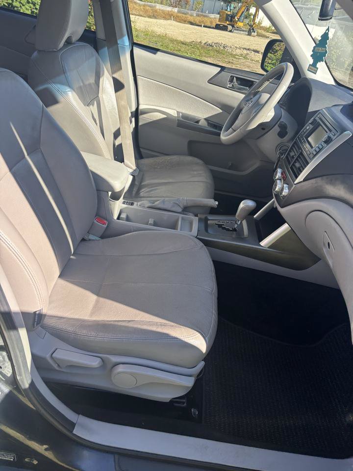 Used 2012 Subaru Forester 2.5X Limited AWD/4WD image 26